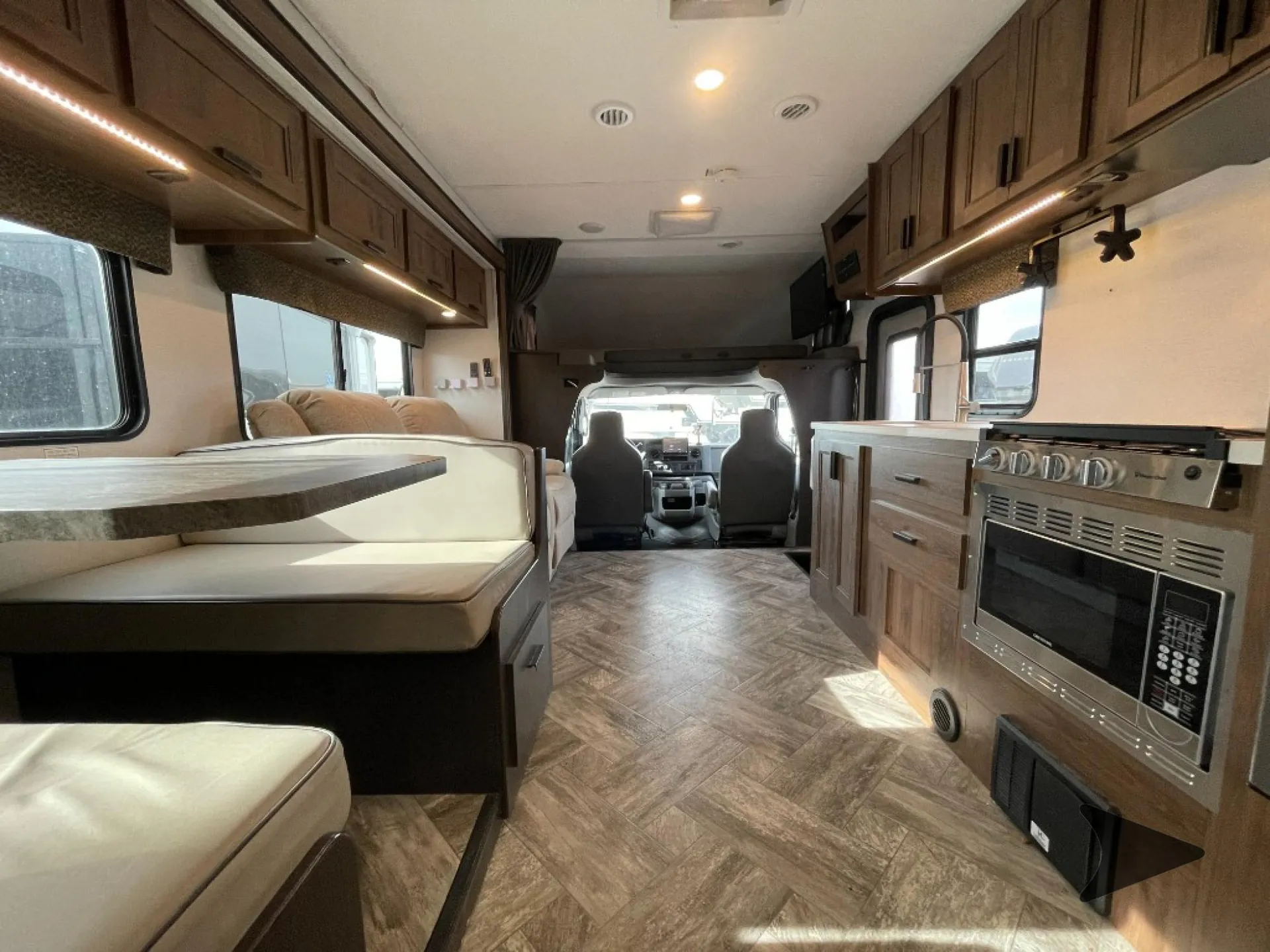 2022 Forest River Sunseeker LE 2850SLE — Photo 5