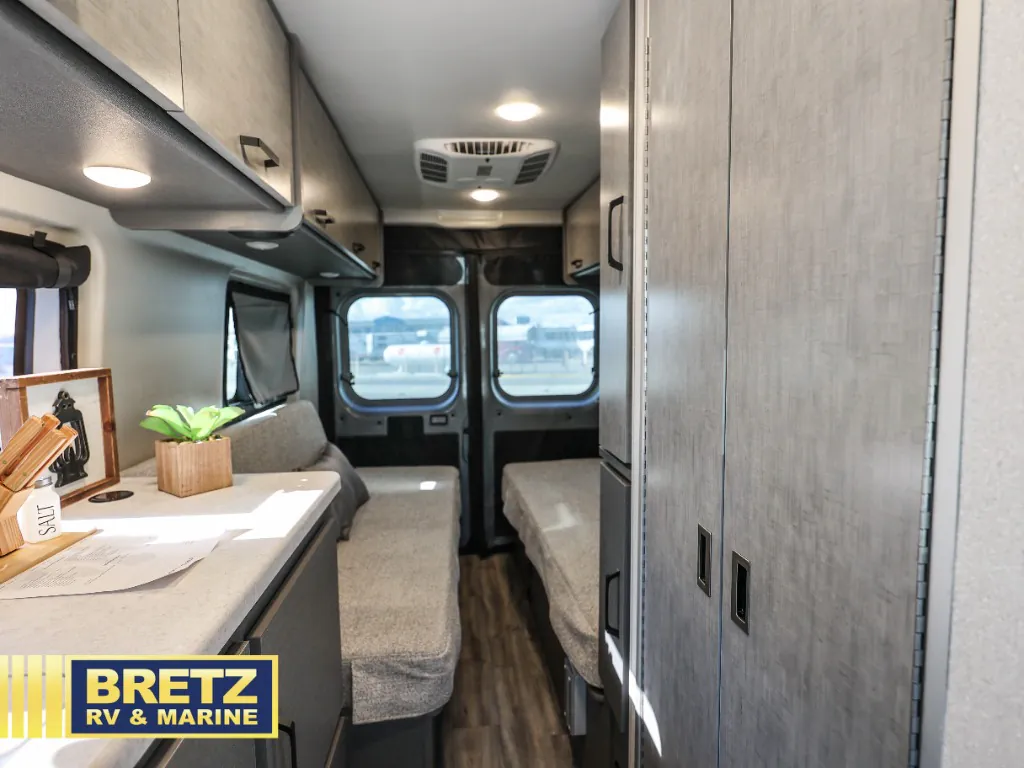 2026 Thor Motor Coach Tellaro 20U, Photos photo 24