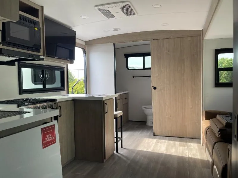 2026 Grand Design Imagine 2300MK - Photo 4