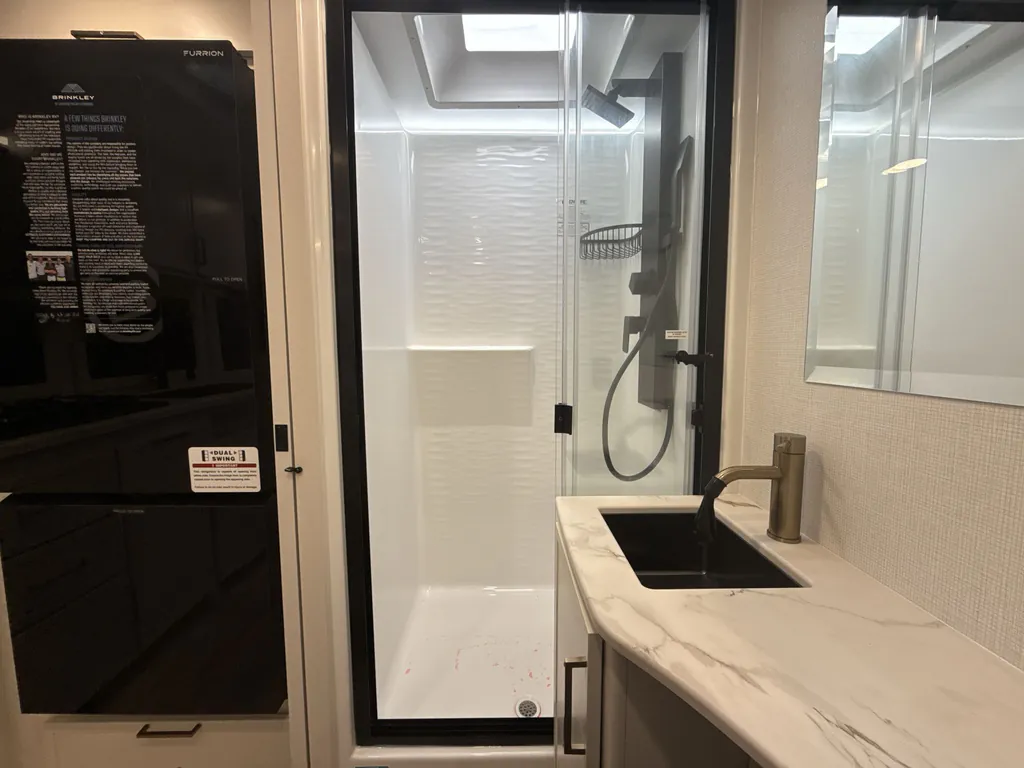 2026 Brinkley Model Ix 20X, Photos photo 24