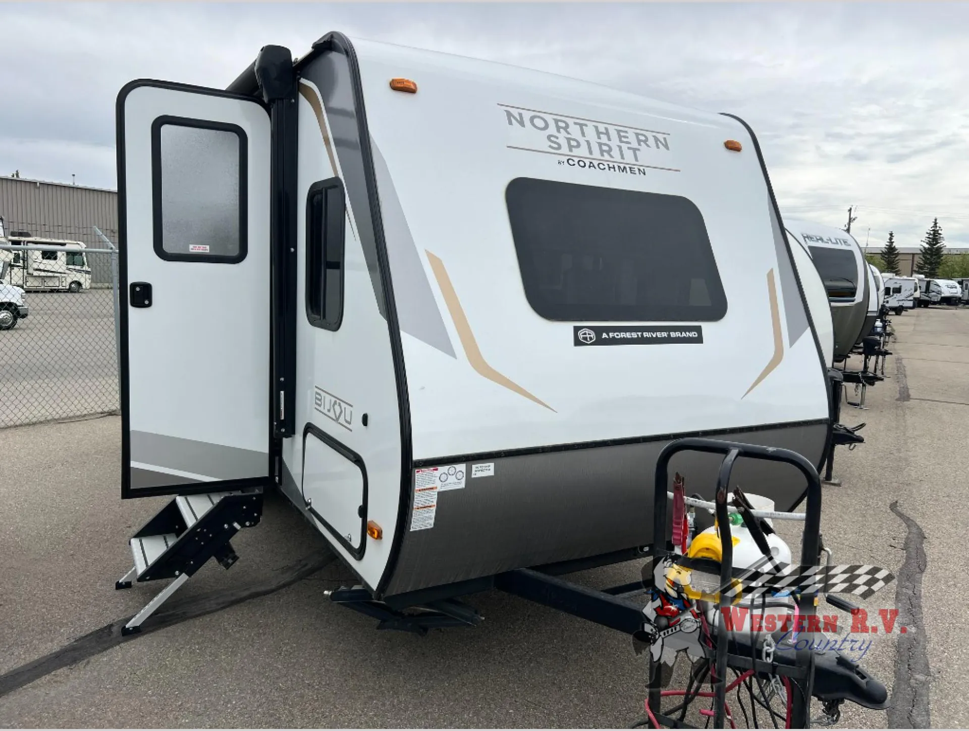 2025 Coachmen Northern Spirit Bijou 19BHB - Photo 3