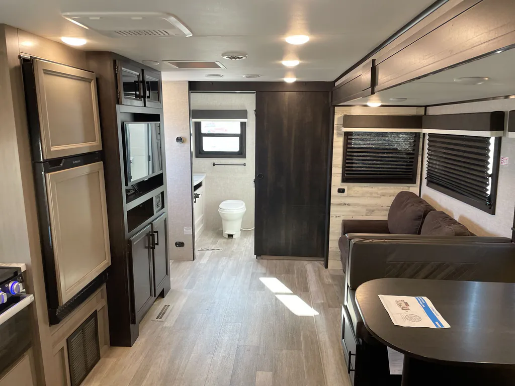 2022 Jayco Jay Feather 25RB, Photos photo 3