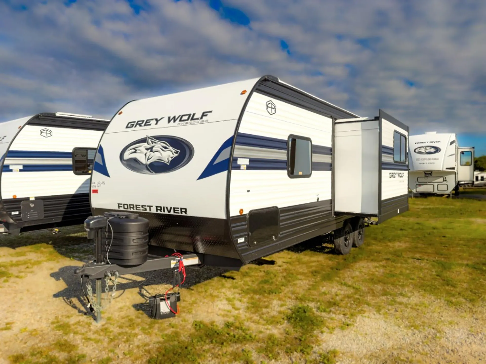2027 Forest River Cherokee Grey Wolf 21AB