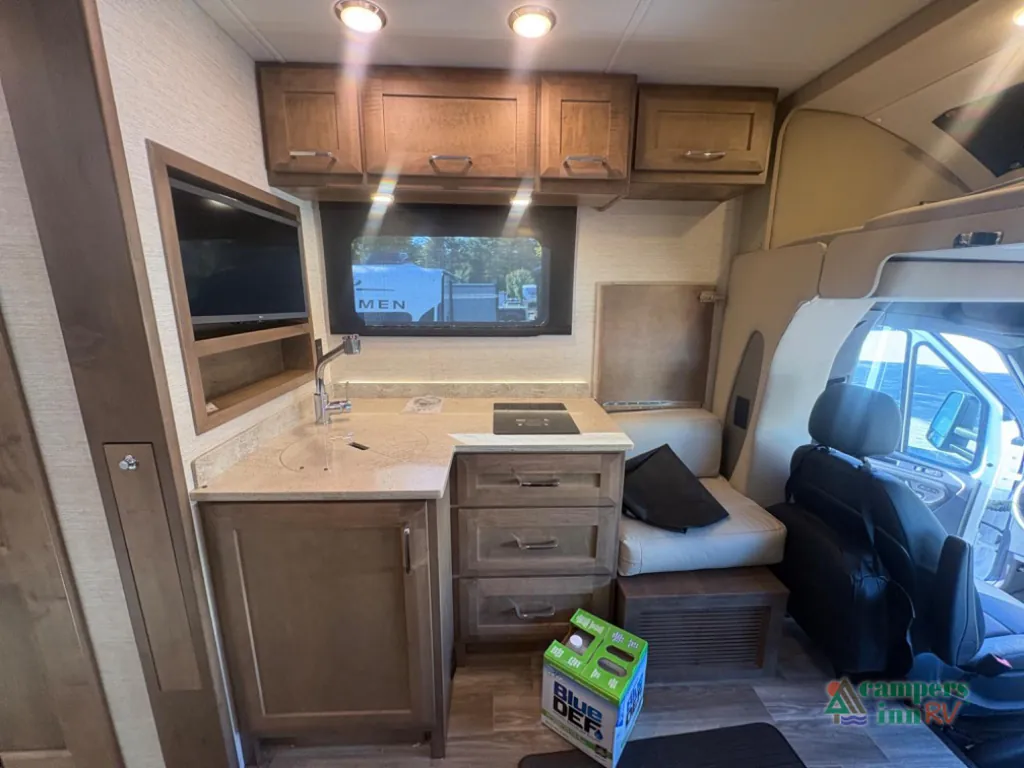 2024 Tiffin Wayfarer 25 RLW, Photos photo 19