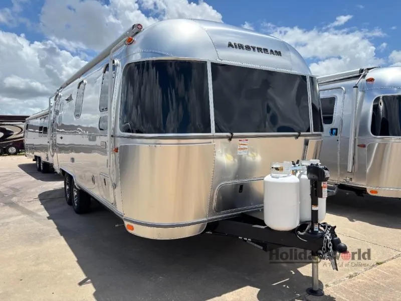 2026 Airstream Trade Wind 25FB - Photo 2