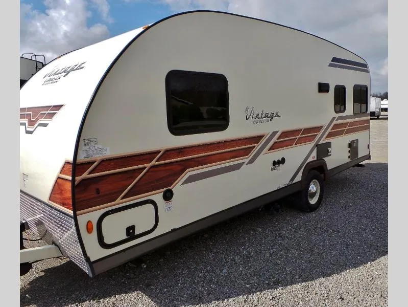 2023 Gulf Stream Vintage Cruiser 19ERD - Photo 4