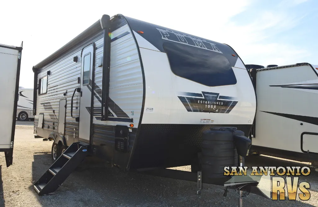 2024 Palomino Puma 22FKQ - Photo 2