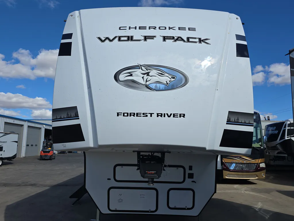 2027 Forest River Cherokee Wolf Pack 365PACK16, Photos photo 4