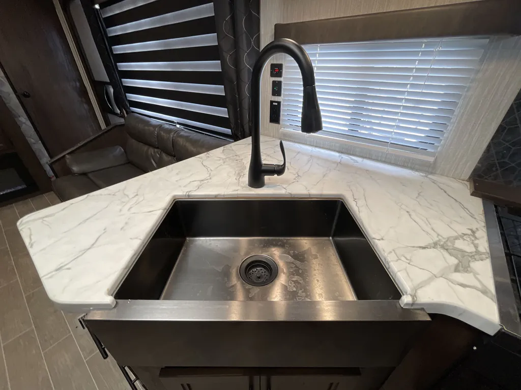 2021 Forest River Cherokee 274BRB, Photos photo 10