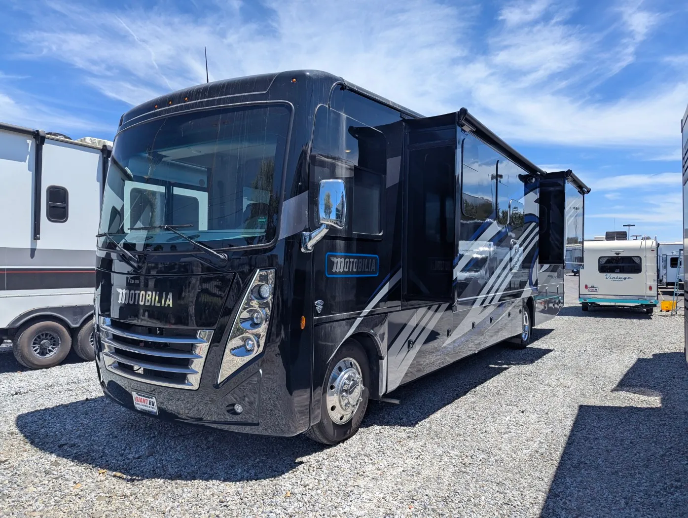 2022 Thor Motor Coach Outlaw 38KB - Photo 4