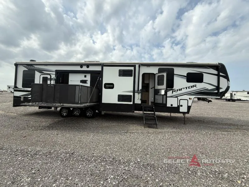 2022 Keystone Raptor 429 - Photo 2