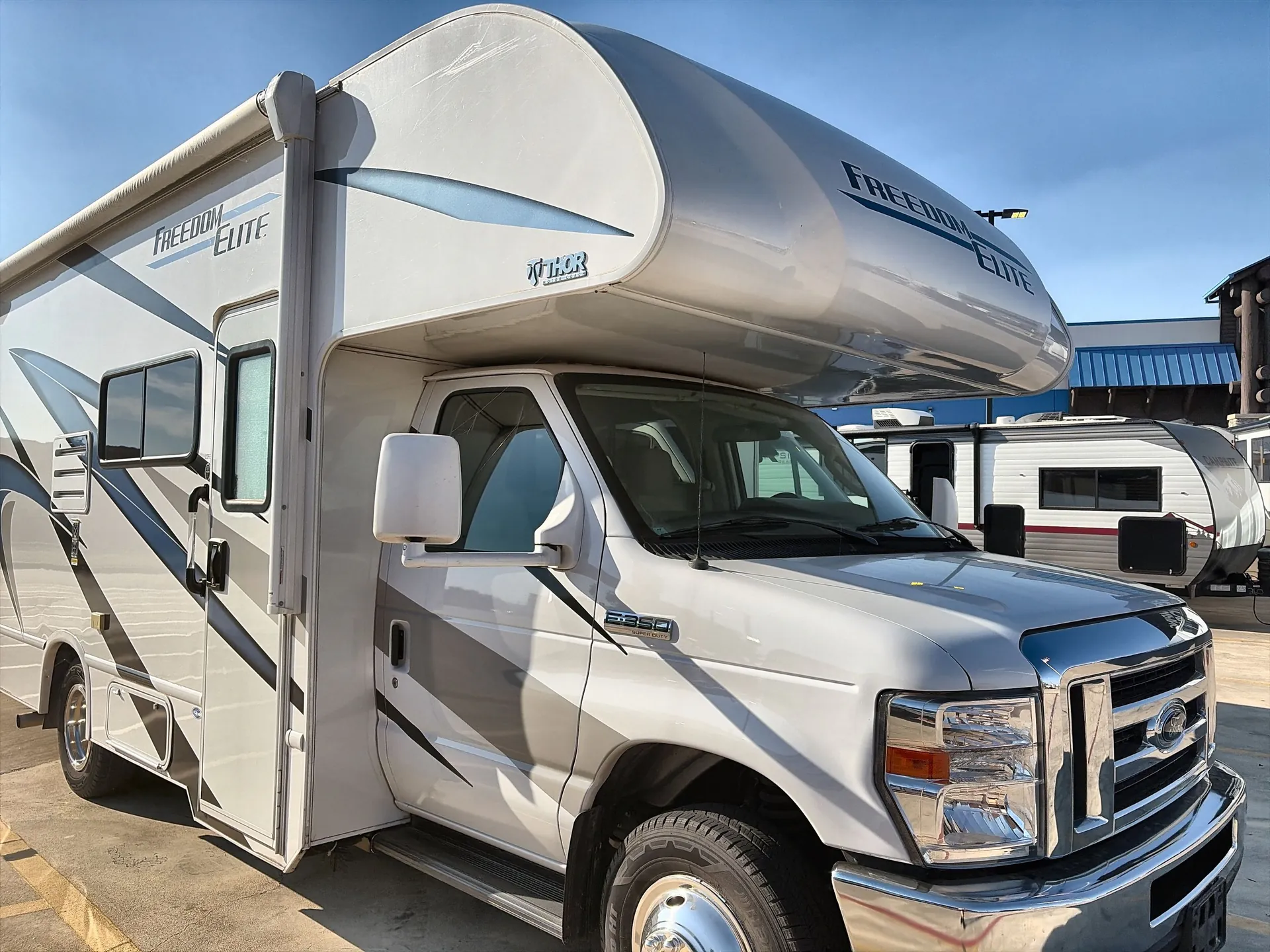 2022 Thor Motor Coach Freedom Elite 22FE