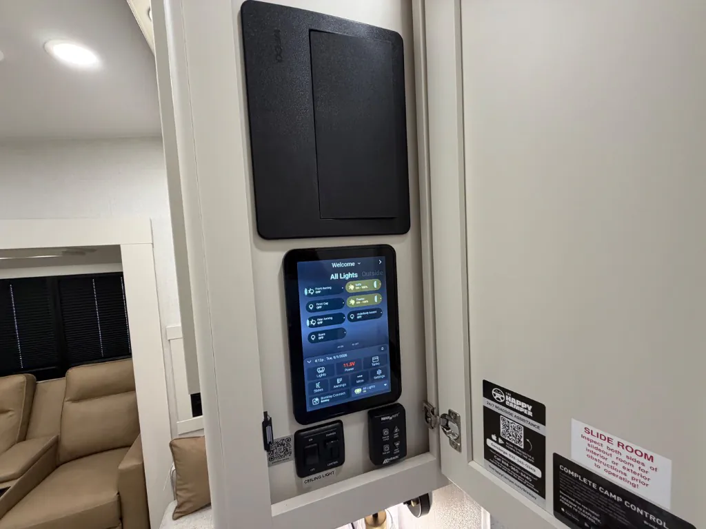 2027 Brinkley Model Z 2680, Photos photo 28