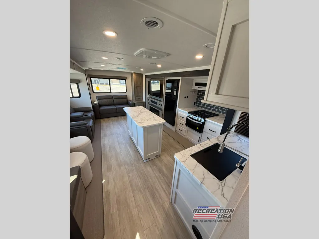 2026 Forest River Solaire 3380RLBT, Photos photo 6