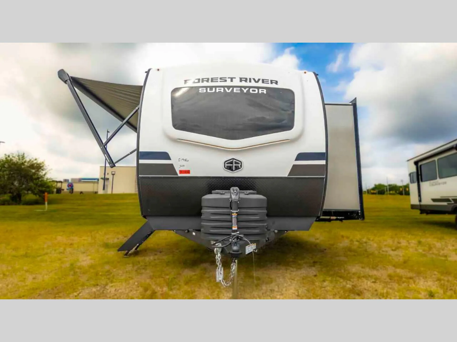 2026 Forest River Grand Surveyor 275FKBS — Photo 5
