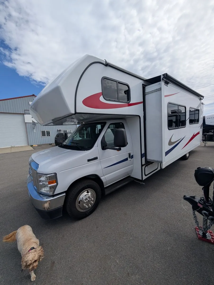 2023 Forest River RV Forester 2851CD Ford - Photo 4