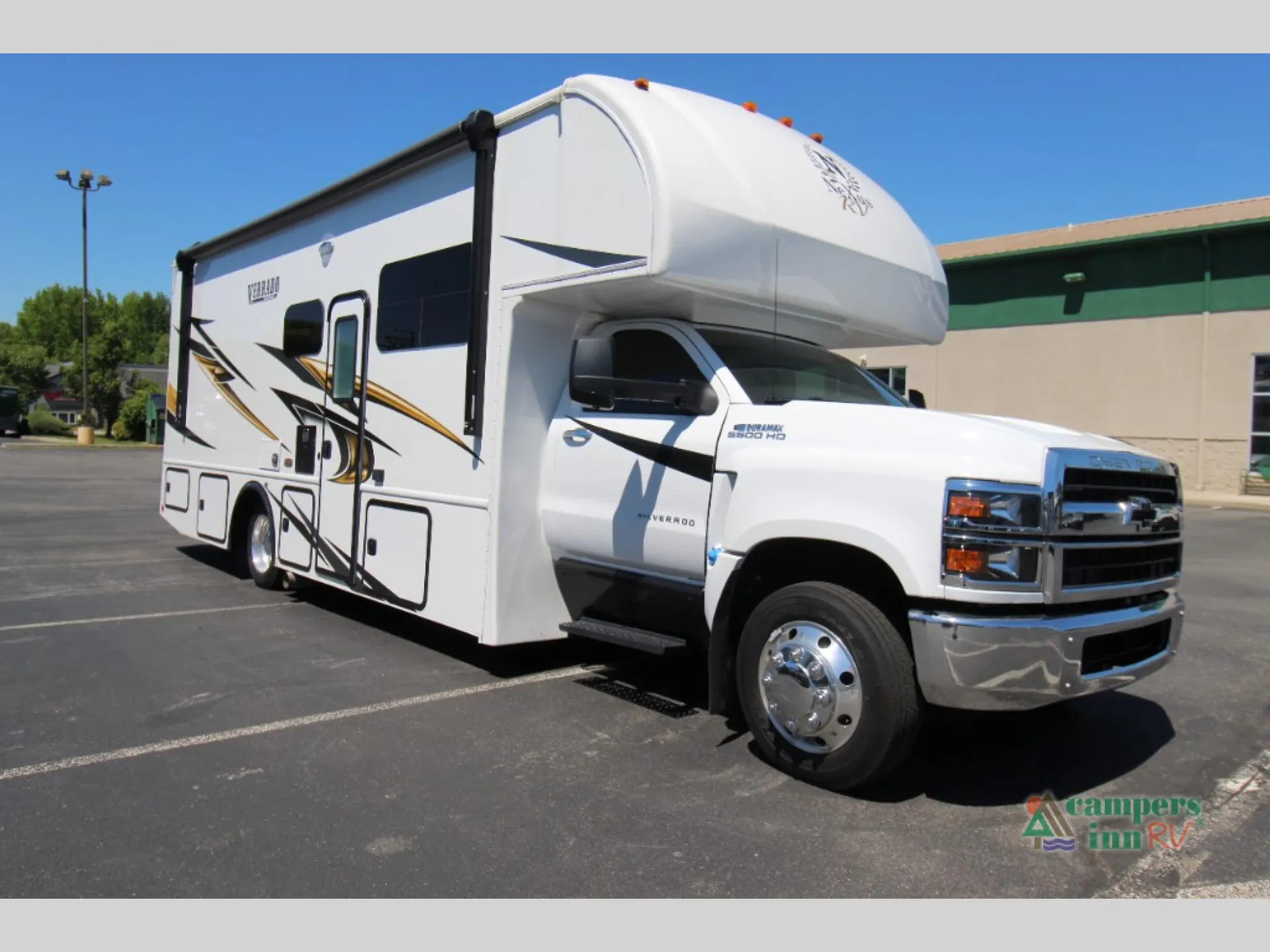 2024 Nexus Verrado 32S - Photo 2