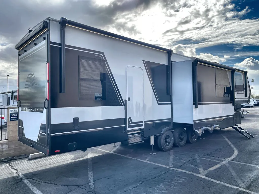 2025 Brinkley Model G 3970 - Photo 4