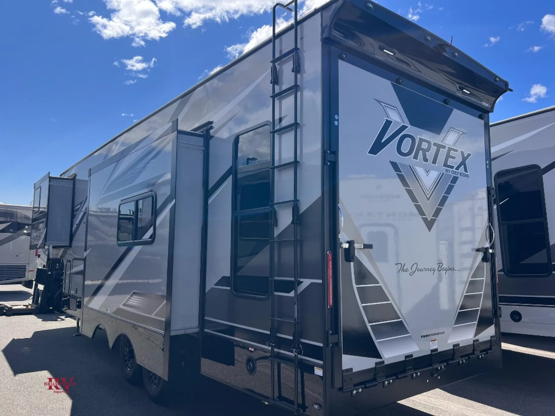 2026 Genesis Supreme Vortex 2814IKS - Photo 3