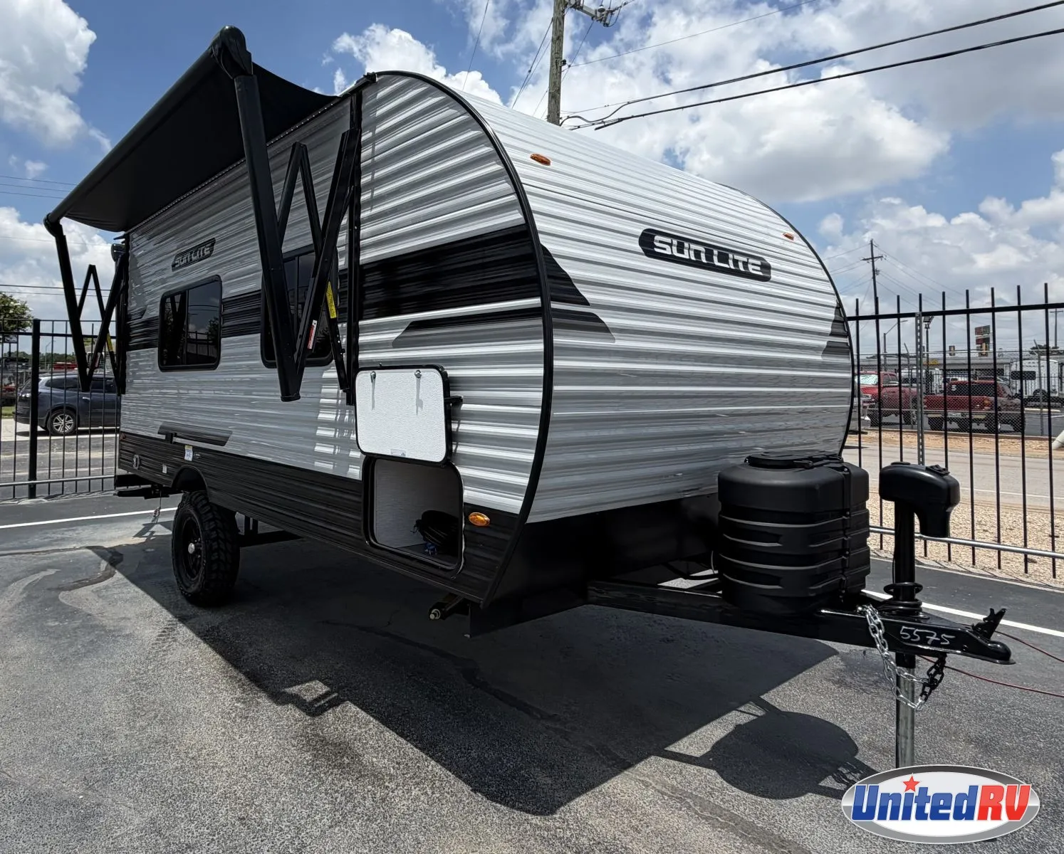 2027 SUNSET PARK RV SUNLITE 18RD - Photo 2