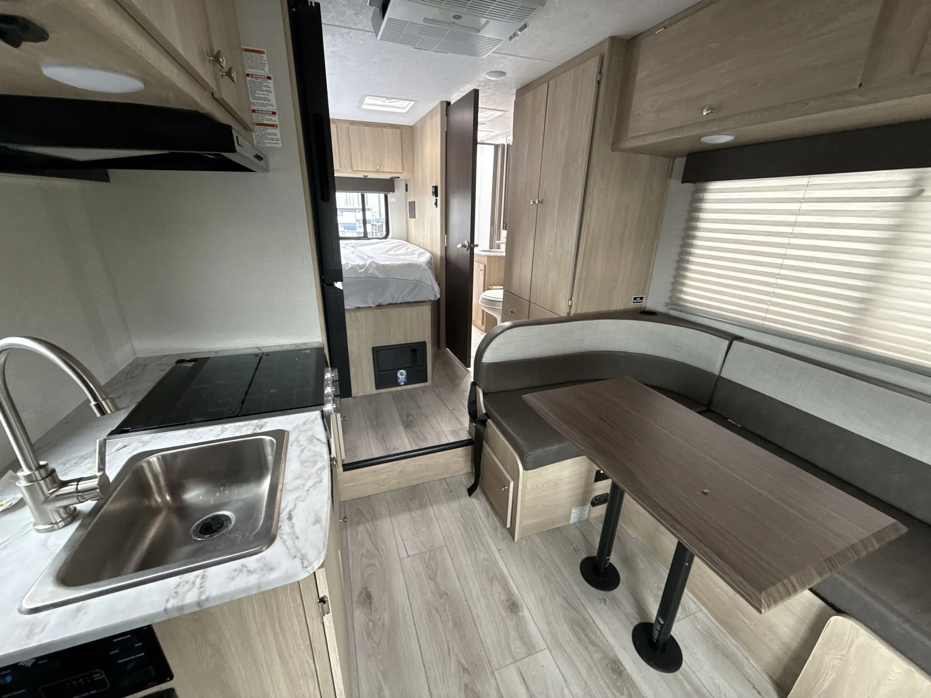 2025 Coachmen Leprechaun 210QSS - Photo 3