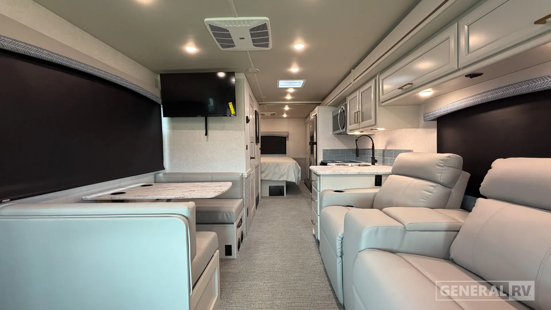 2026 Fleetwood Flair 29M - Photo 3