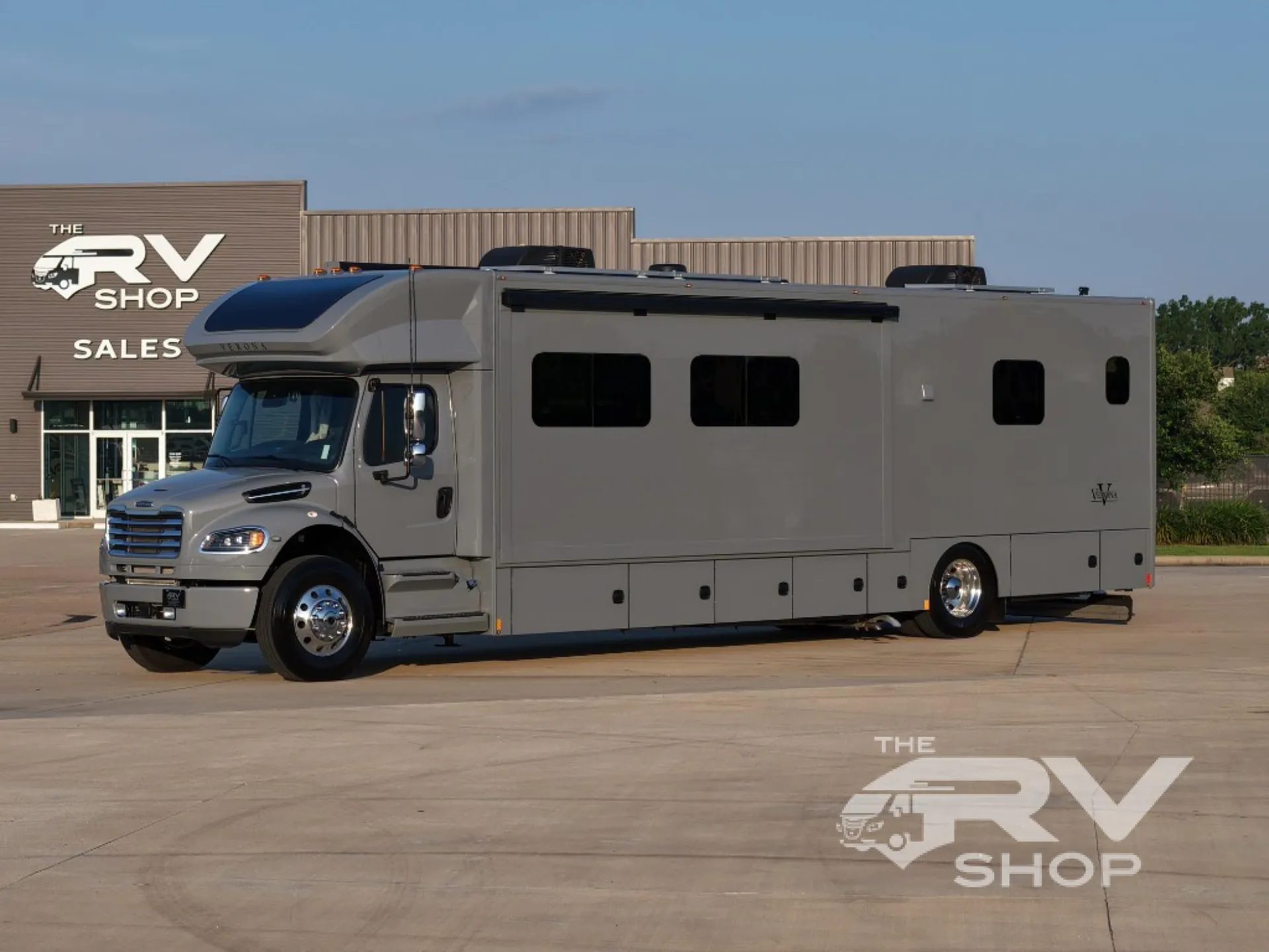 2027 Renegade RV Verona 40VTR - Photo 3
