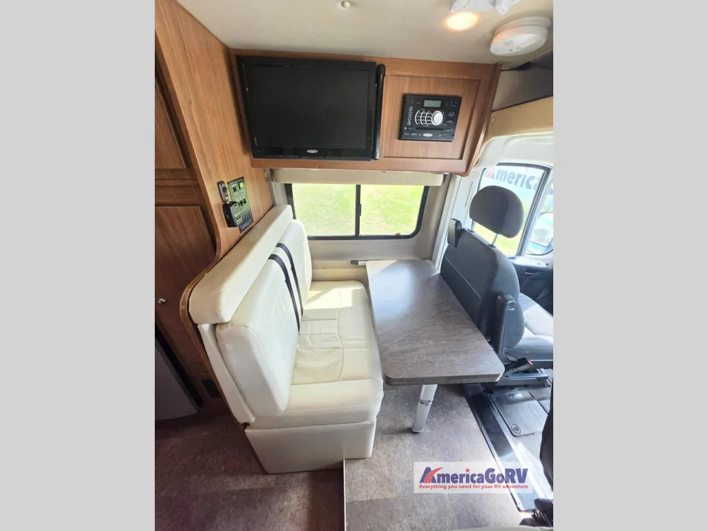 2014 Winnebago Travato 59G, Photos photo 11