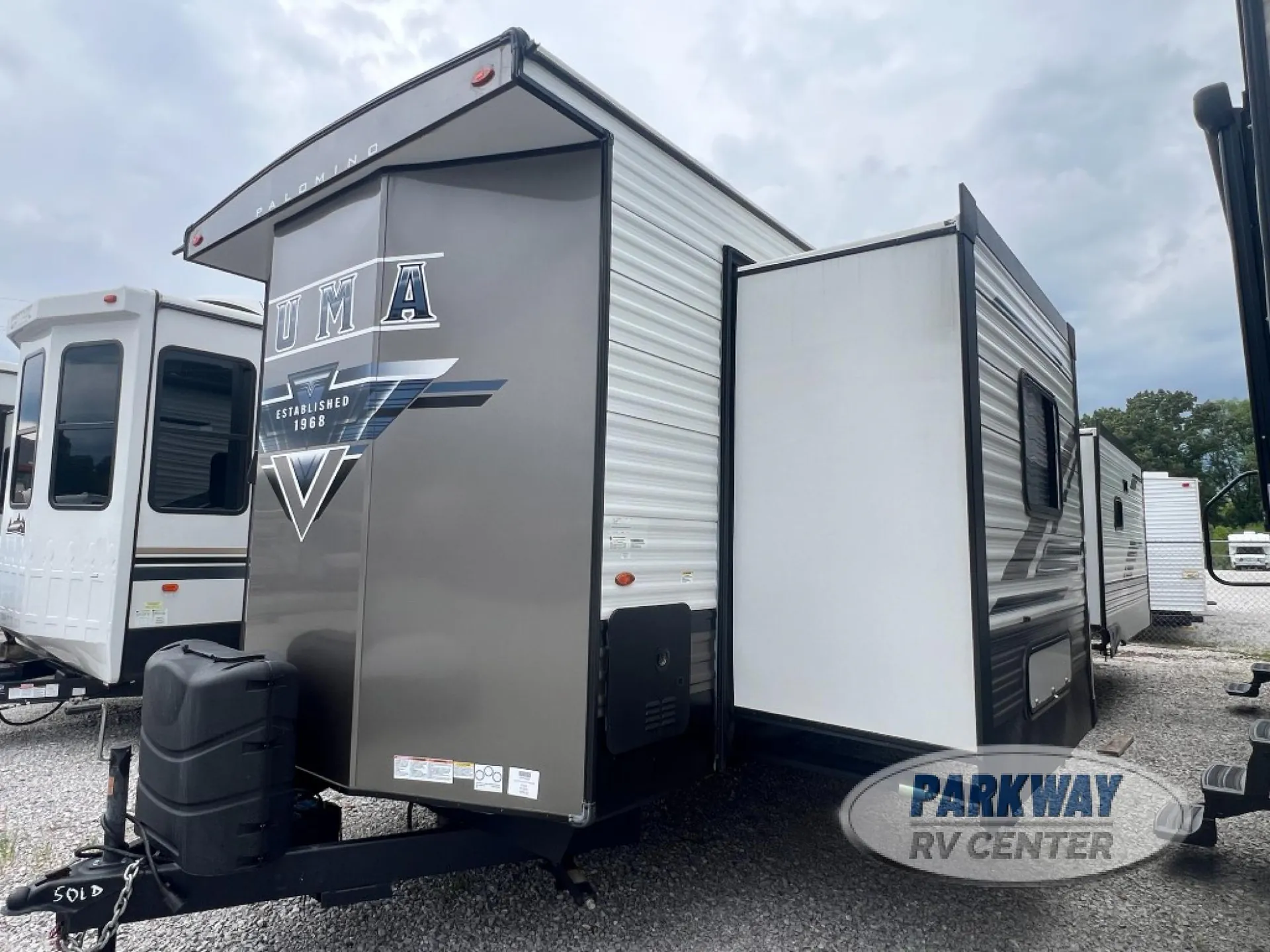 2023 Palomino Puma Destination 38RLQ - Photo 3