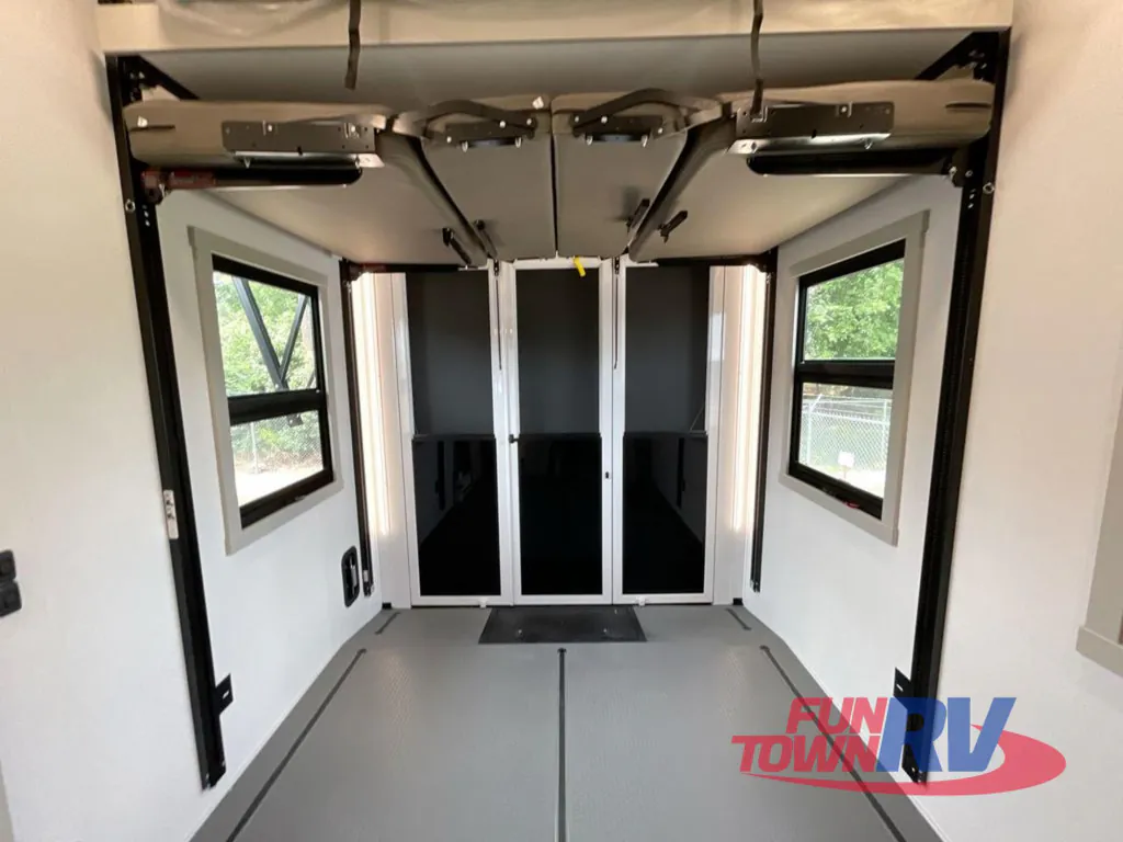 2026 Brinkley Model G 3970, Photos photo 28