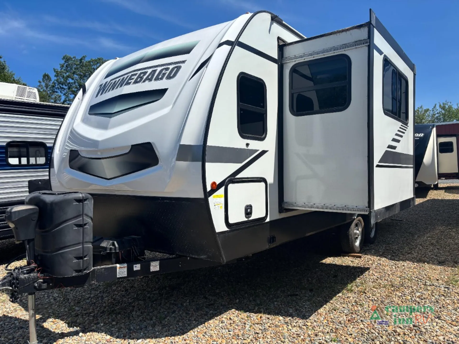 2022 Winnebago Minnie 2500FL - Photo 3