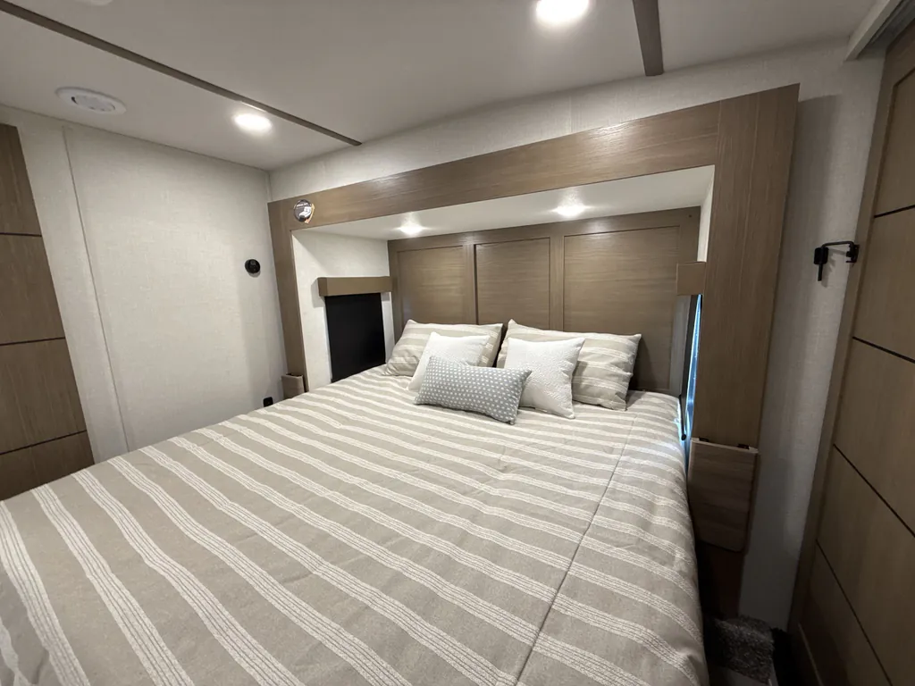 2027 Forest River Impression 36BR3, Photos photo 25