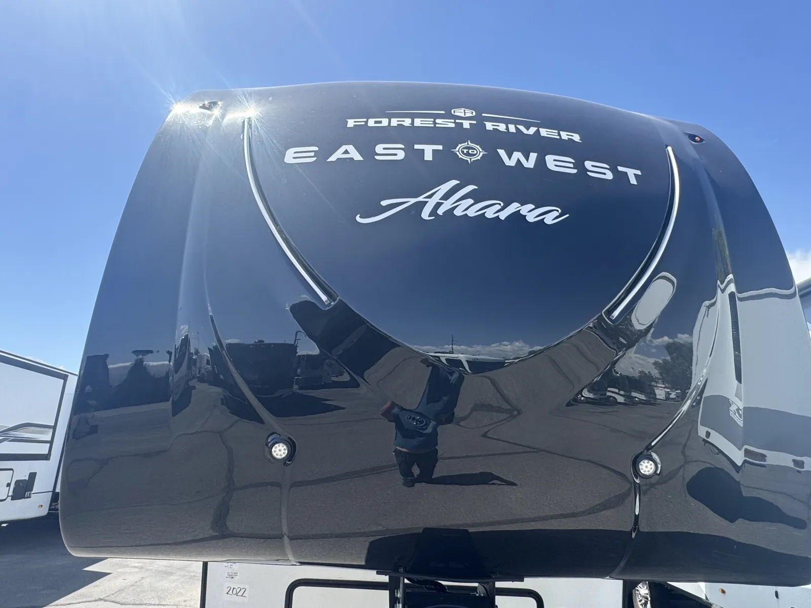 2026 East to West Ahara 395FB - Photo 3