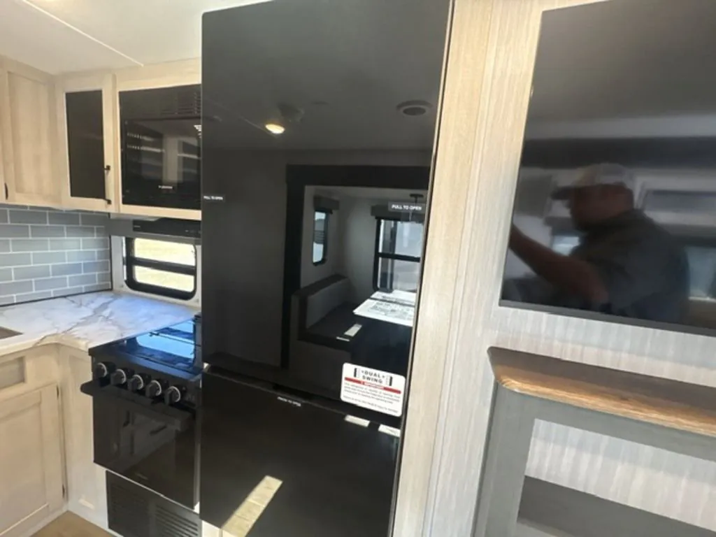 2026 Palomino Puma 337BH, Photos photo 27