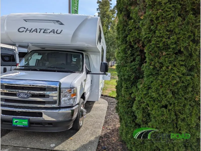 2026 Thor Motor Coach Chateau 21Z - Photo 3