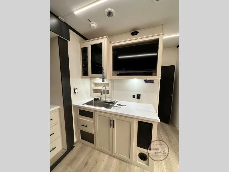 2026 Forest River RV Cherokee Rogue Armored 26L140 - Photo 4
