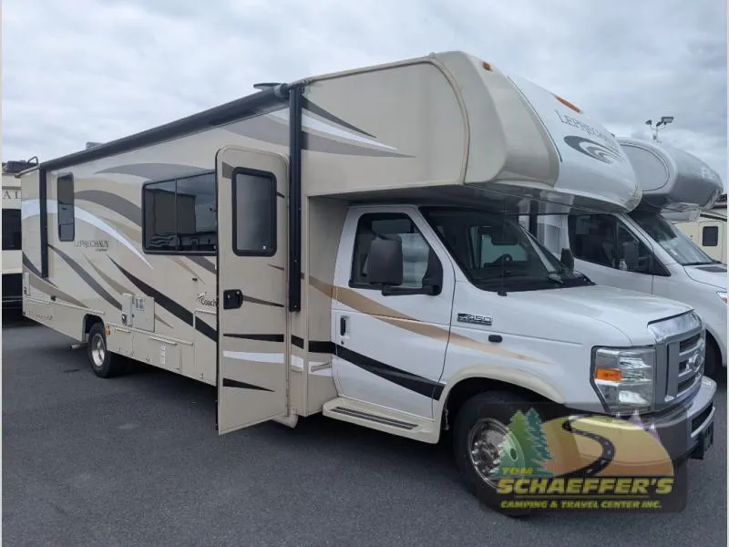 2019 Coachmen Leprechaun 311FS - Photo 3