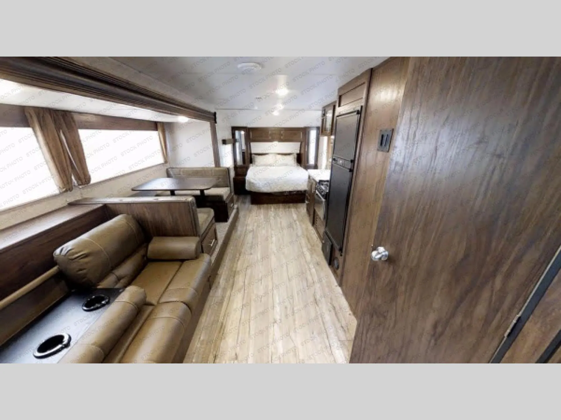 2018 Forest River RV Cherokee Grey Wolf 26CKSE — Photo 7