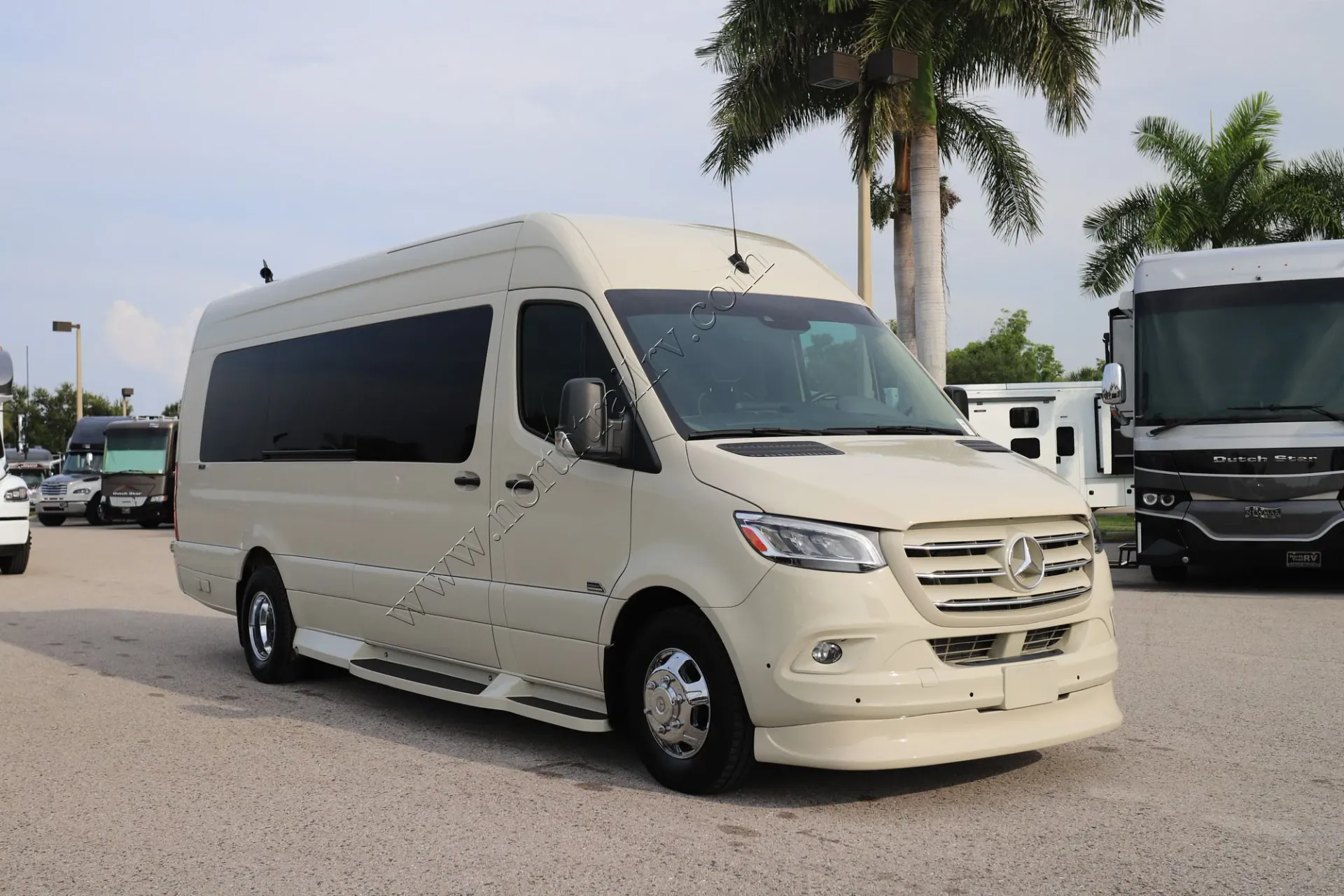 2024 Midwest Luxe Cruiser D6 - Photo 3