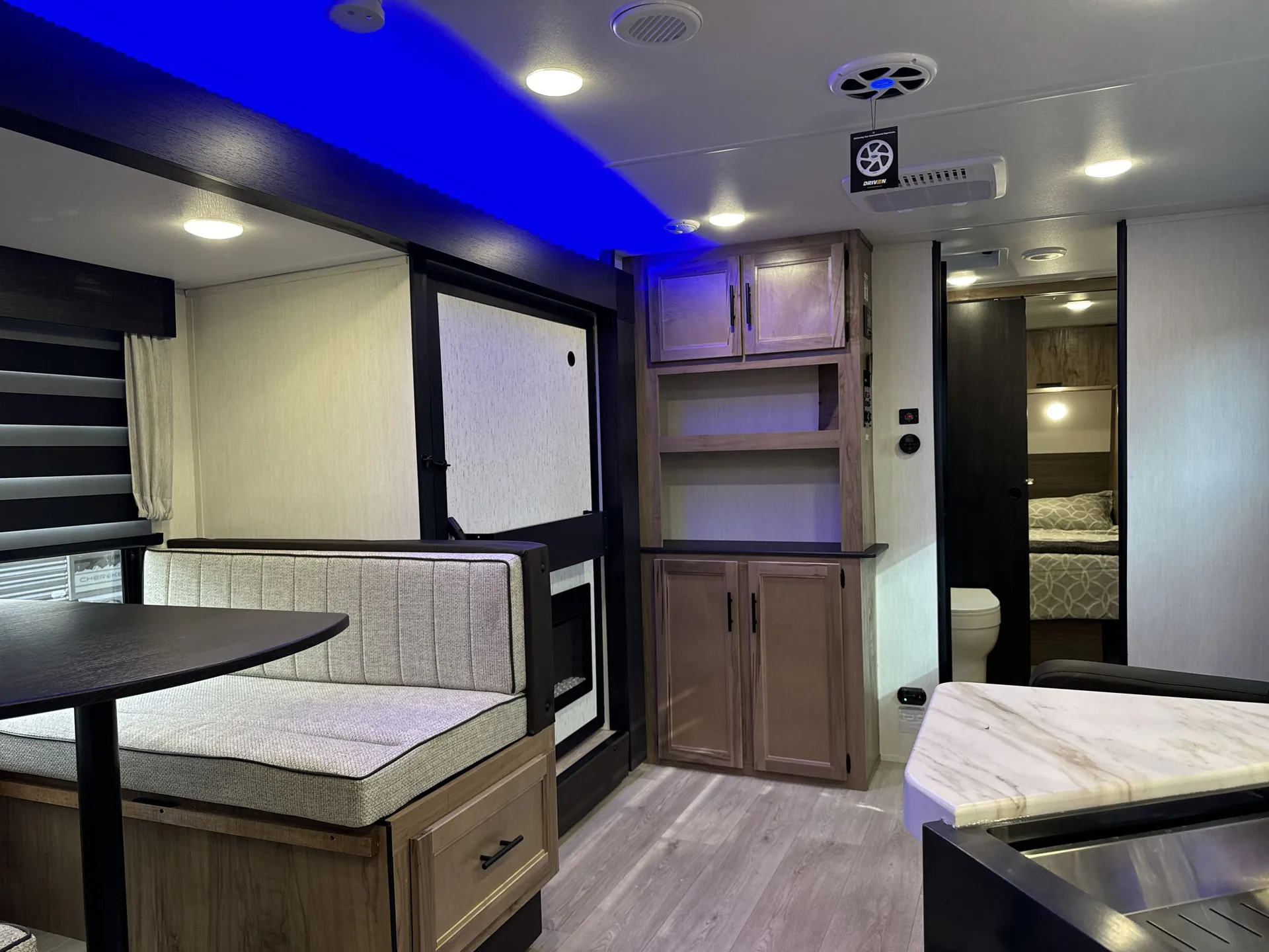 2025 Forest River Cherokee Grey Wolf 26SS — extra image
