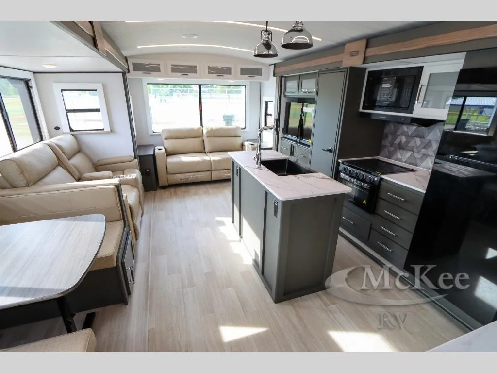 2025 Keystone Bullet Crossfire East 287RLS - Photo 3