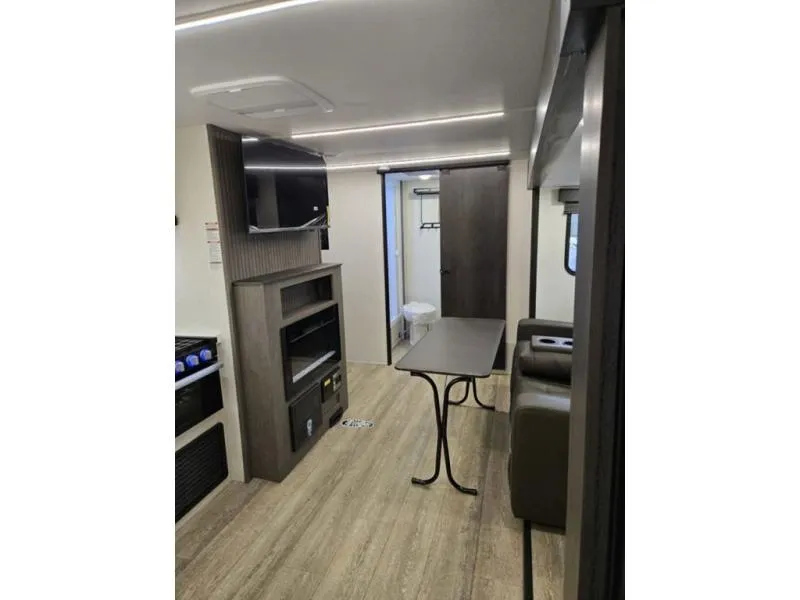 2025 Forest River Cherokee Alpha Wolf 22SW - Photo 4