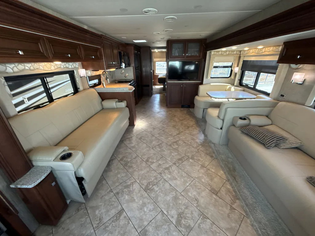 2016 Newmar Bay Star 3518, Photos photo 14