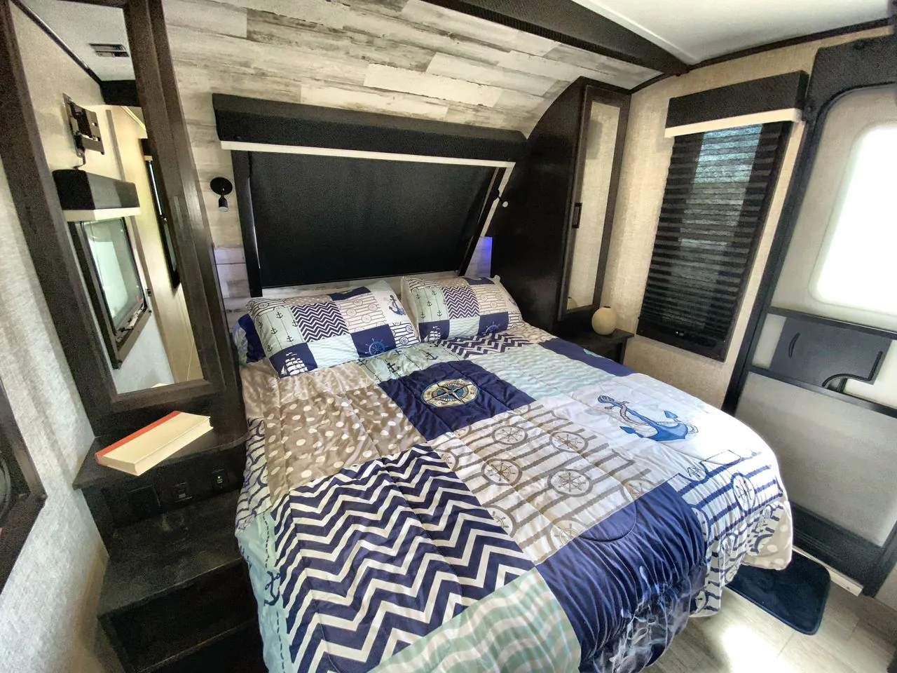 2022 Jayco White Hawk 29RL - Photo 3