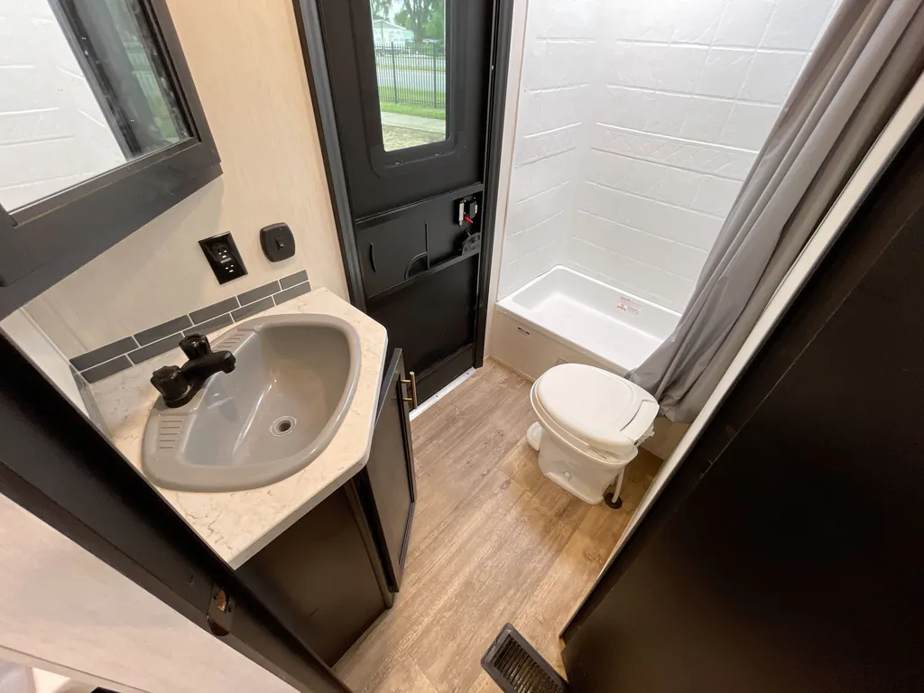 2022 Forest River Cherokee 274BRB, Photos photo 16