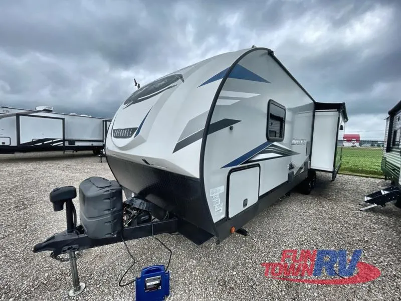 2022 Forest River Cherokee Alpha Wolf 26RL - Photo 3