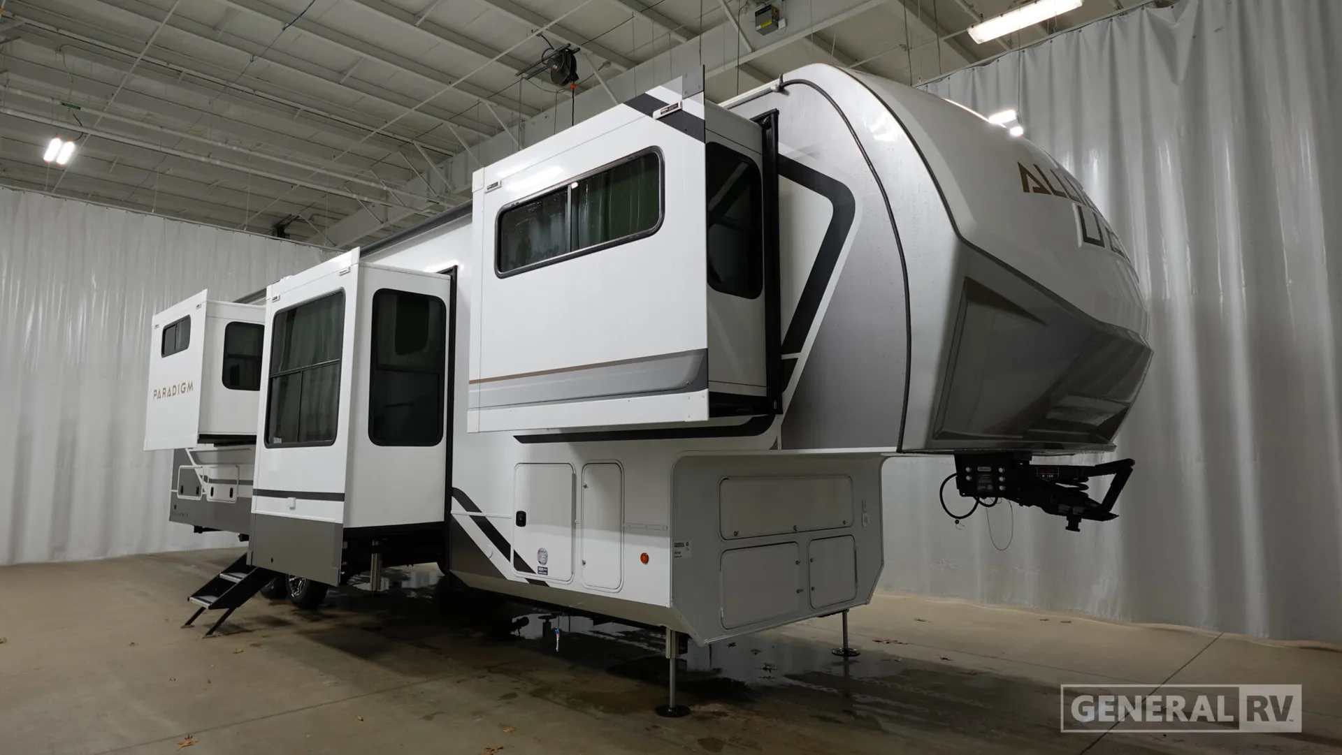 2026 Alliance RV Paradigm 385FL - Photo 2