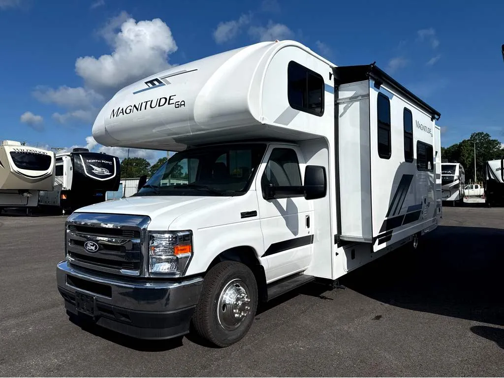 2027 Thor Motor Coach Magnitude GA28 - Photo 2