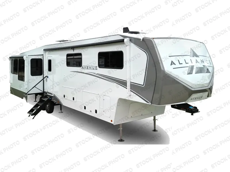 2027 Alliance RV Avenue 32RLS - Photo 2