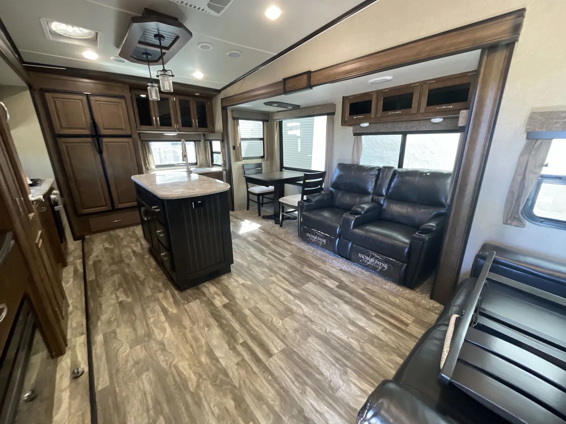 2019 Grand Design Reflection 320MKS — living area main